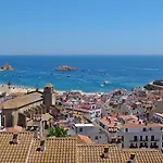 Lets Holidays Loft In The Center Of Tossa Appartement Tossa de Mar