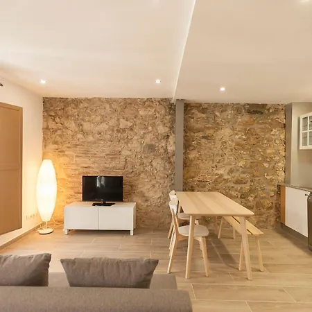 Lets Holidays Loft In The Center Of Tossa * Tossa de Mar